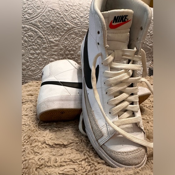 Nike Blazer Mid youth size 6.5 shoes - Picture 5 of 14